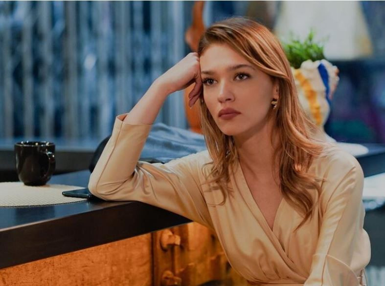 Aşk Mantık İntikam'ın Çağla'sı Melisa Deniz Döngel'i babası istismar etmiş! 'Elmalı davası' itirafı - Resim: 1