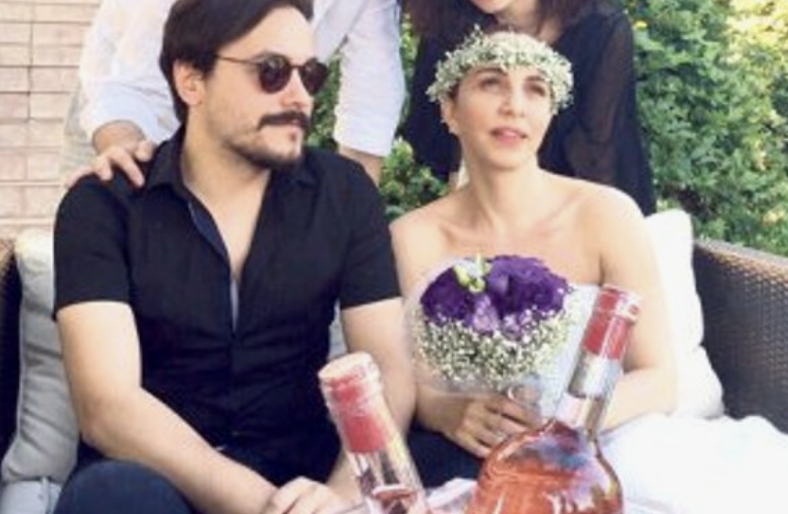 Sertab Erener'den 10. yıl kutlaması! Evliliğini gözden uzak yaşıyordu - Resim: 1
