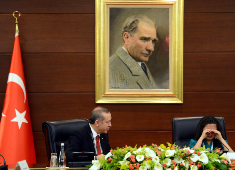 Küçük Başbakan hıçkıra hıçkıra ağladı - Resim: 4