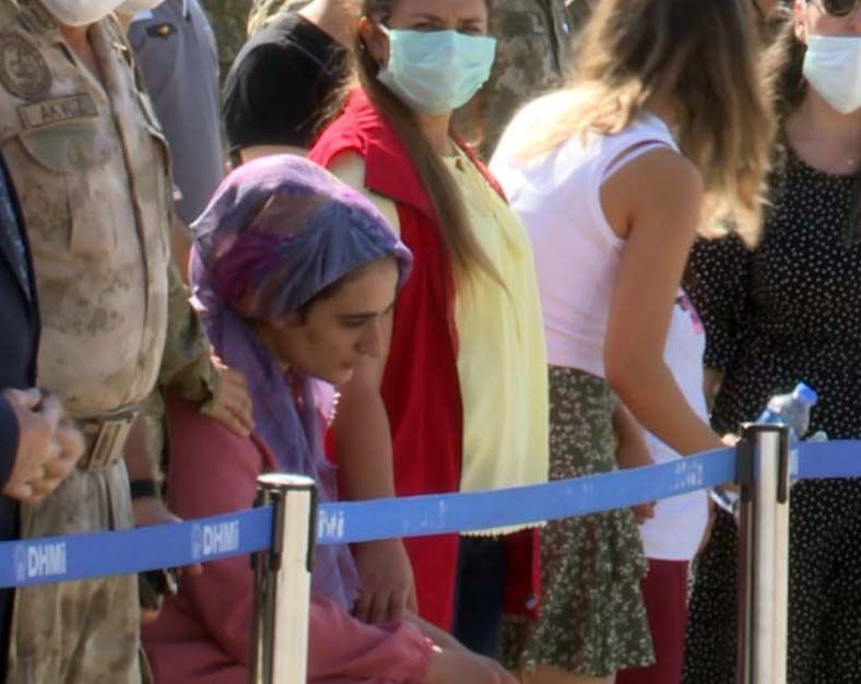 Suriye'de şehit düşen Uzman Çavuş Muammer Yiğit'in naaşı memleketi Tokat'a uğurlandı - Resim: 3