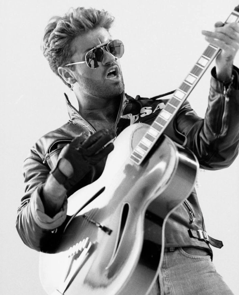 İngiliz şarkıcı George Michael gitarı satılığa çıkarıldı! Gitarın değeri resmen servet - Resim: 1