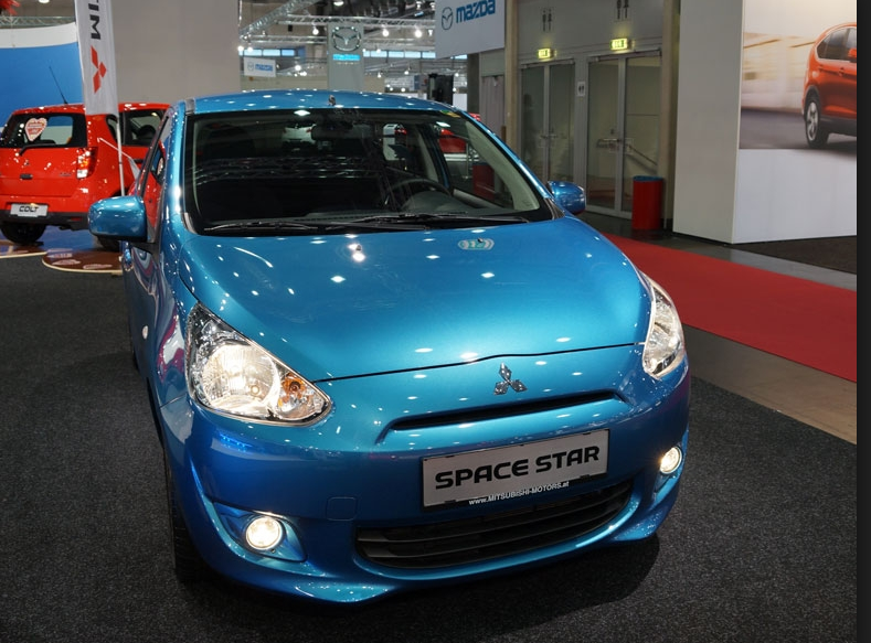 Yepyeni Space Star satışa sunuldu  - Resim: 2