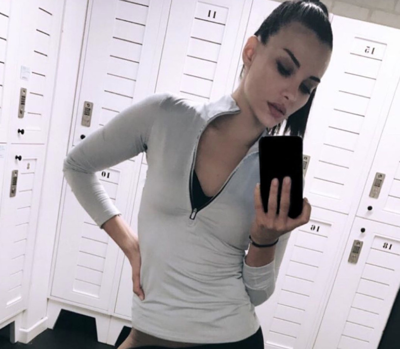 Çıplak küvet pozunu paylaştı Yasak Elma'nın yıldızı Tuvana Türkay'ın olay fotoğrafı - Resim: 4