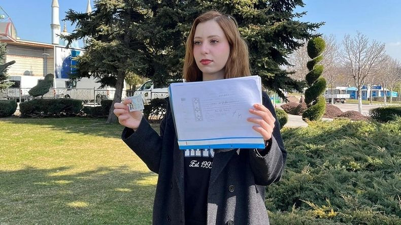 Ehliyet almak için sağlık raporu çıkarmak isteyen genç kız hayatının şokunu yaşadı - Resim: 1