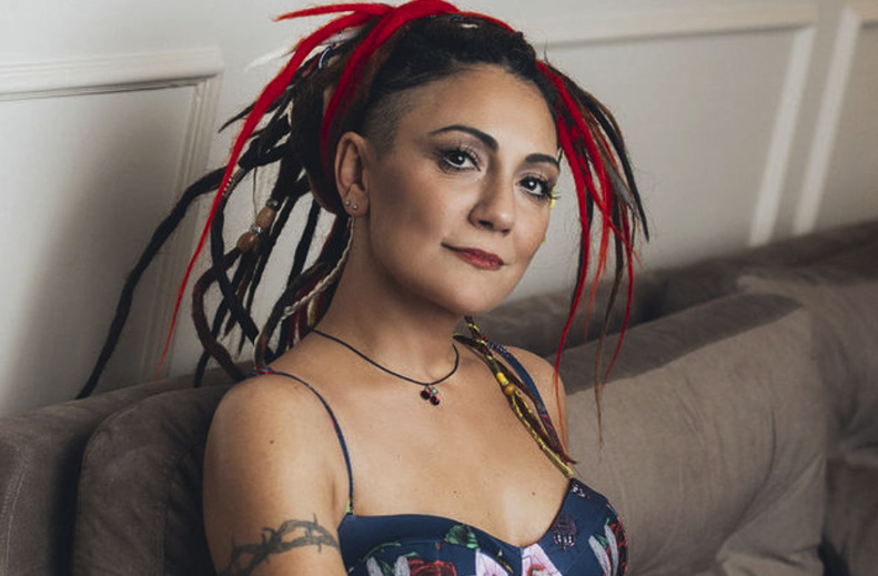 Sırra kadem basmıştı! Rock müziğin asi kızı Özlem Tekin yıllar sonra ortaya çıktı son hali... - Resim: 1