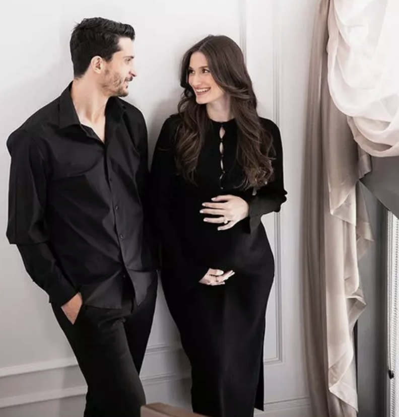 Ünlü futbolcu Necip Uysal'dan güzel haber! İkinci kez baba oldu - Resim: 4