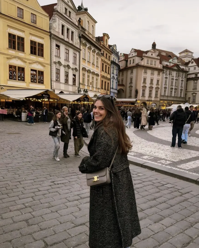 Aslı Enver yurdu terk ediyor! Taşınma sebebi bakın neymiş... - Resim: 9