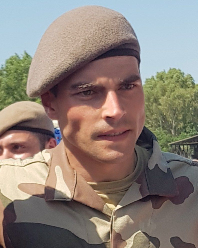 Hercai'nin Miran karakteri Akın Akınözü'n askerlik paylaşımıyla olay oldu - Resim: 3