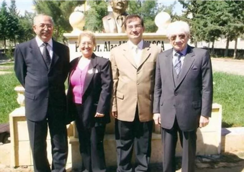 Alaeddin Yavaşca 95 yaşında öldü! Eşi Ayten Yavaşça cenaze için açıklama yaptı - Resim: 3