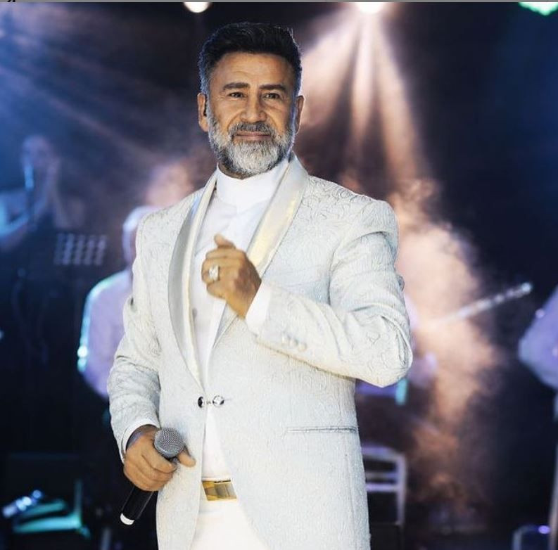 İzzet Yıldızhan'ın 'külot' çıkışna Hande Yener'den olay cevap:  Google geçmişini sildir, B12 kullan - Resim: 2