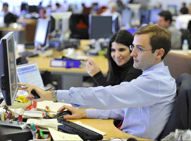 Yüzbinlerce kişiye memurluk hakkı doğdu! Kimleri kapsayacak şartlar değişti - Resim: 1