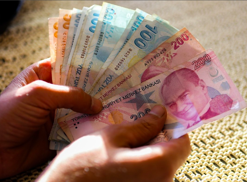 3 aylık fark kesinleşti yeni tablo hazır! Memur ve emeklinin yeni zam oranları ne olacak? - Resim: 1