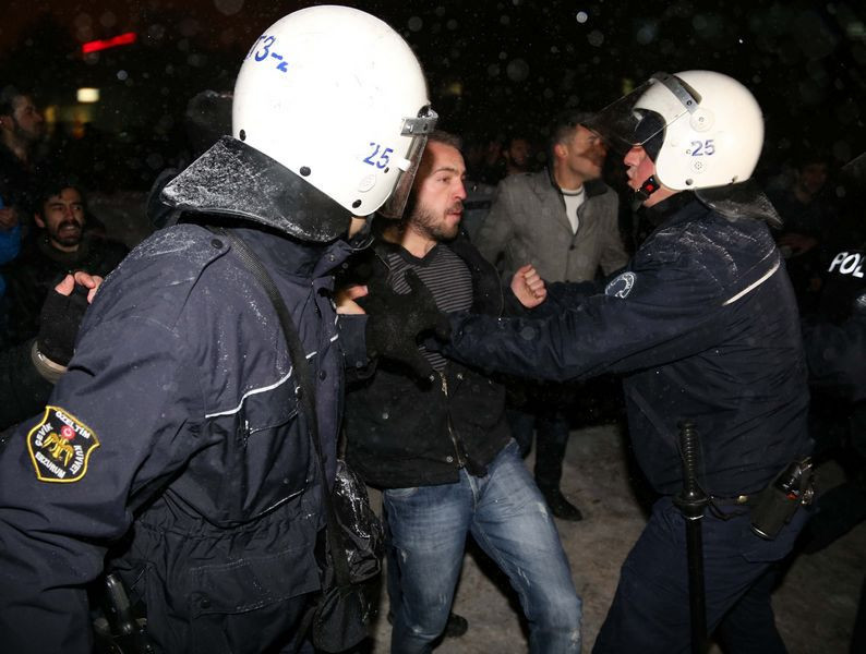 Atatürk Üniversitesi'nde gerginlik - Resim: 1