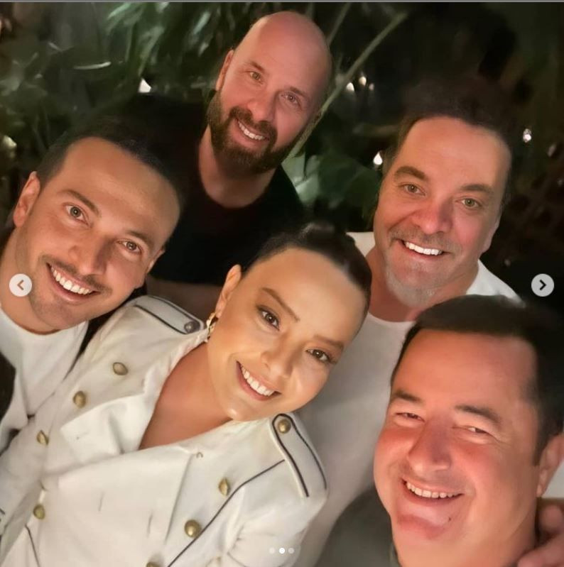 Acun Ilıcalı'dan Ebru Gündeş'e doğum günü kutlaması! Bir tek Hadise eksik! - Resim: 1