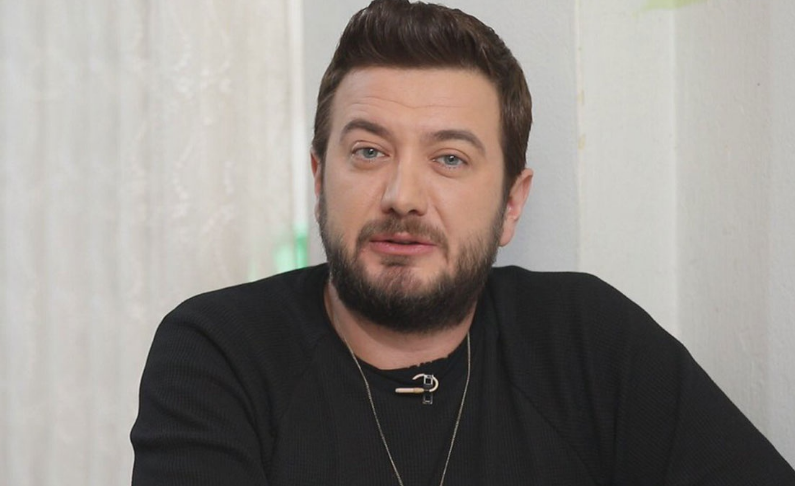 Yemekteyiz sunucusu Onur Büyüktopçu Yeşim Gül'ü paylaşıp isyan etti - Resim: 2