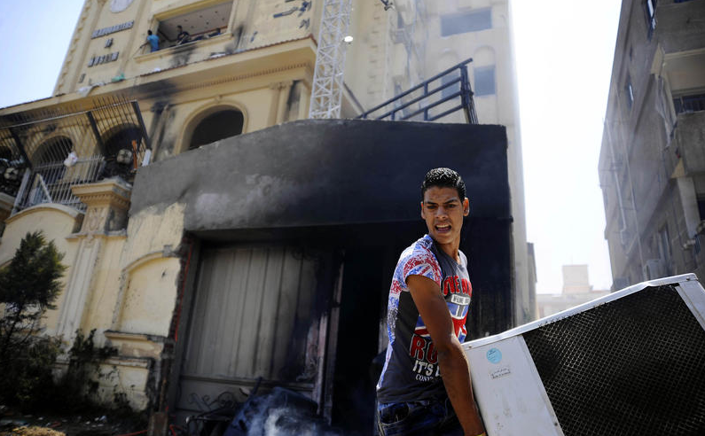 Müslüman Kardeşler Genel Merkezi'ne saldırı - Resim: 2