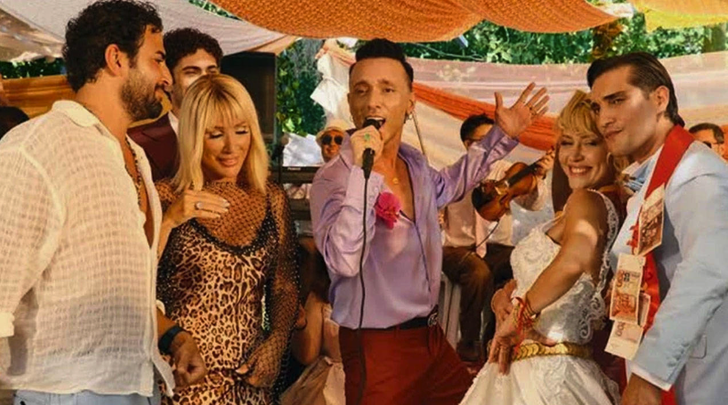 “Ha Leylim” iddianamesinde şaşırtan detay: İki erkeğin dansı dosyada! - Resim: 1