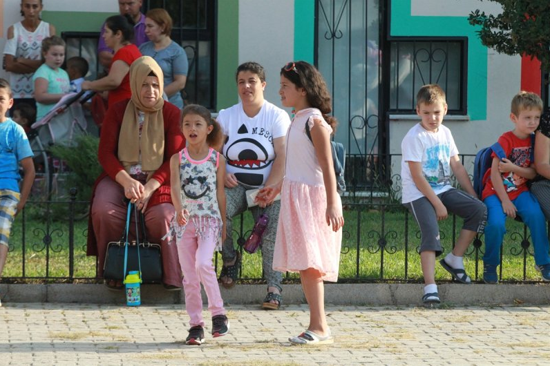 Birinci sınıflar için ders zili çaldı  - Resim: 1