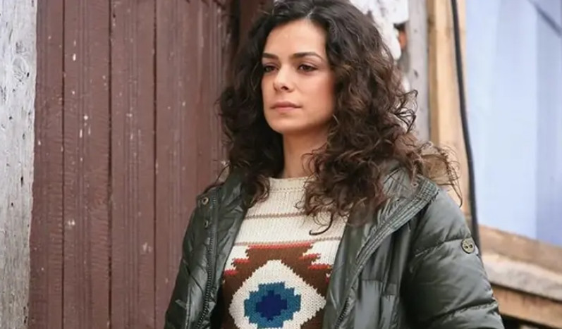 Özge Özpirinçci'den babasına duygusal mesaj - Resim: 2