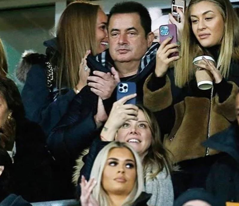 Acun Ilıcalı'nın yüzüne estetik mi yaptırdı? Hull City maçında ortaya çıktı! - Resim: 3