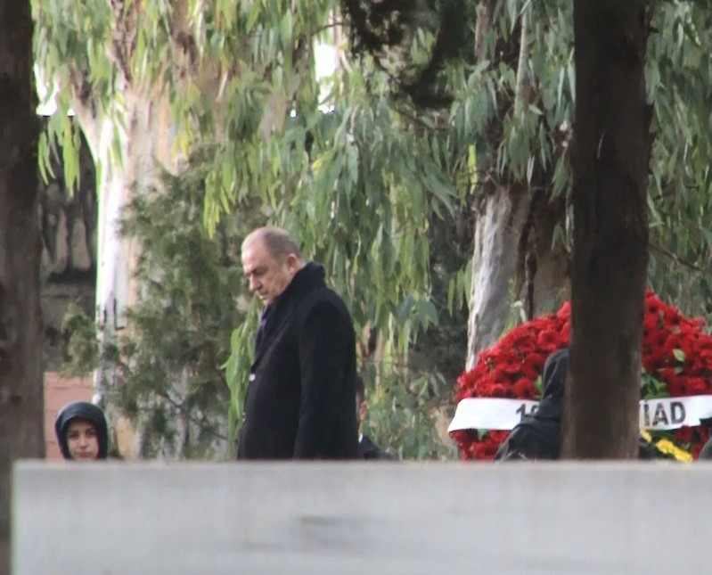 Fatih Terim, babasının mezarını ziyaret etti - Resim: 2