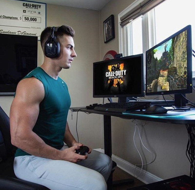 Fenomen sevgilisini terk etmesiyle alay konusu olmuştu! İşin aslı bambaşkaymış... - Resim: 2