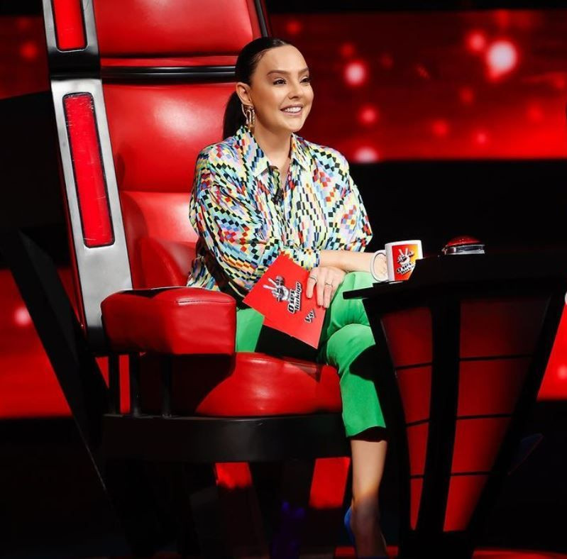 Ebru Gündeş'ten Reza Zarrab'a sahneden olay gönderme: Affetmem, Allah affetsin! - Resim: 3