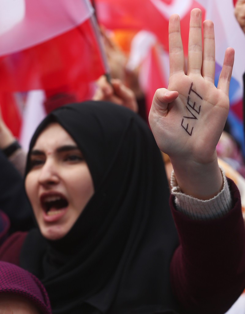 AK Parti mitingi'nde dikkat çeken görüntüler - Resim: 3