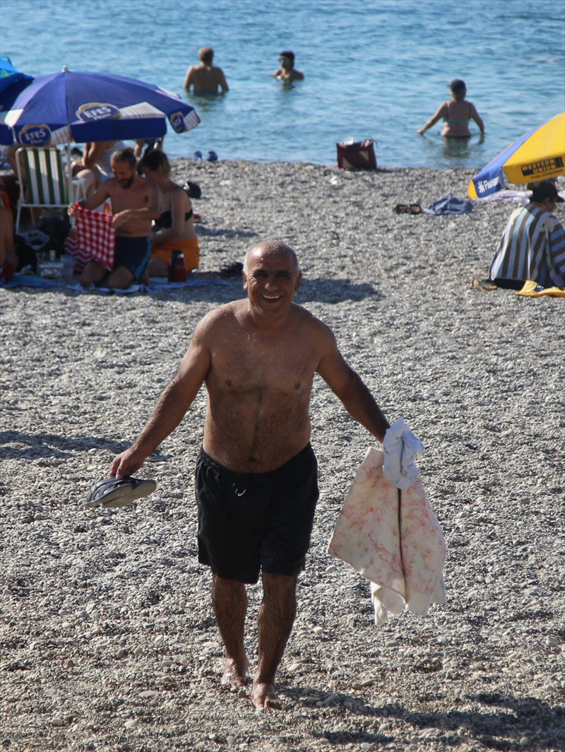'Denizde boğuldu' denilen abisi bir anda ortaya çıkınca - Resim: 1