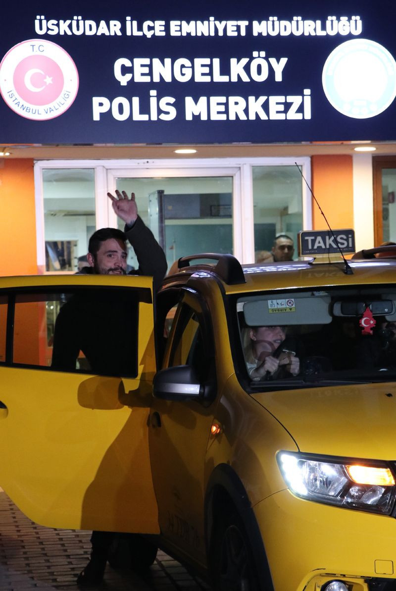 Oyuncu Ahmet Kural alkollü trafik kazası yaptı ehliyetine konuldu - Resim: 3