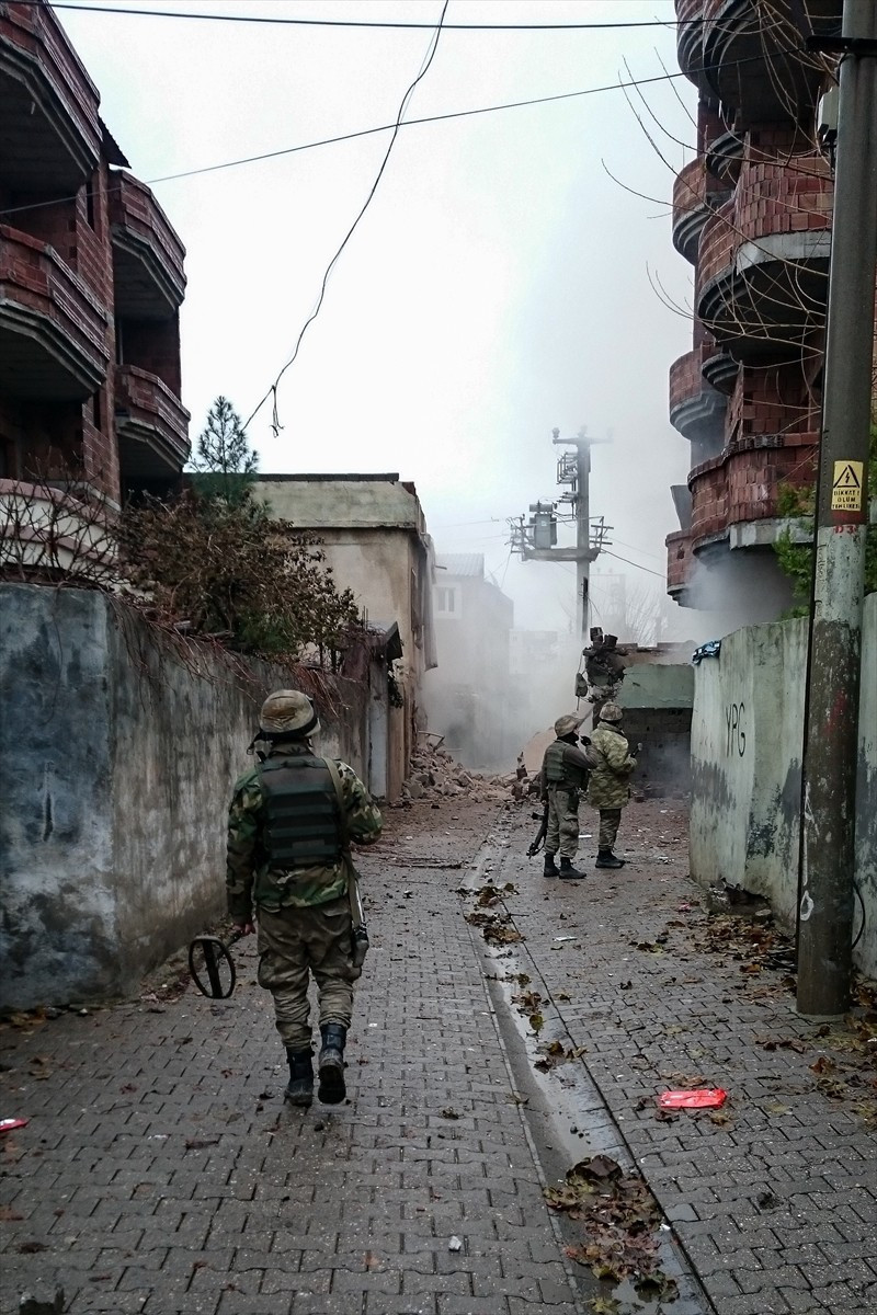 PKK'nın üssüydü! Cizre'de bunları bırakıp kaçtılar - Resim: 1