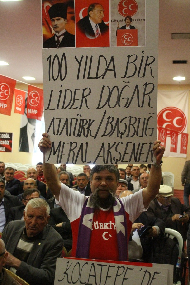 Meral Akşener'e Afyon'da ilginç pankart! Namusum... - Resim: 3