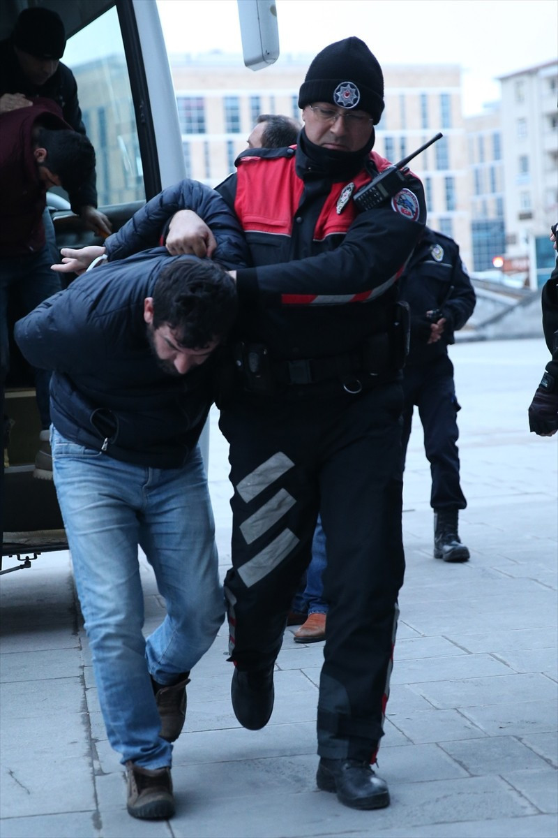 Terör saldırısı zanlıları adliyede - Resim: 2