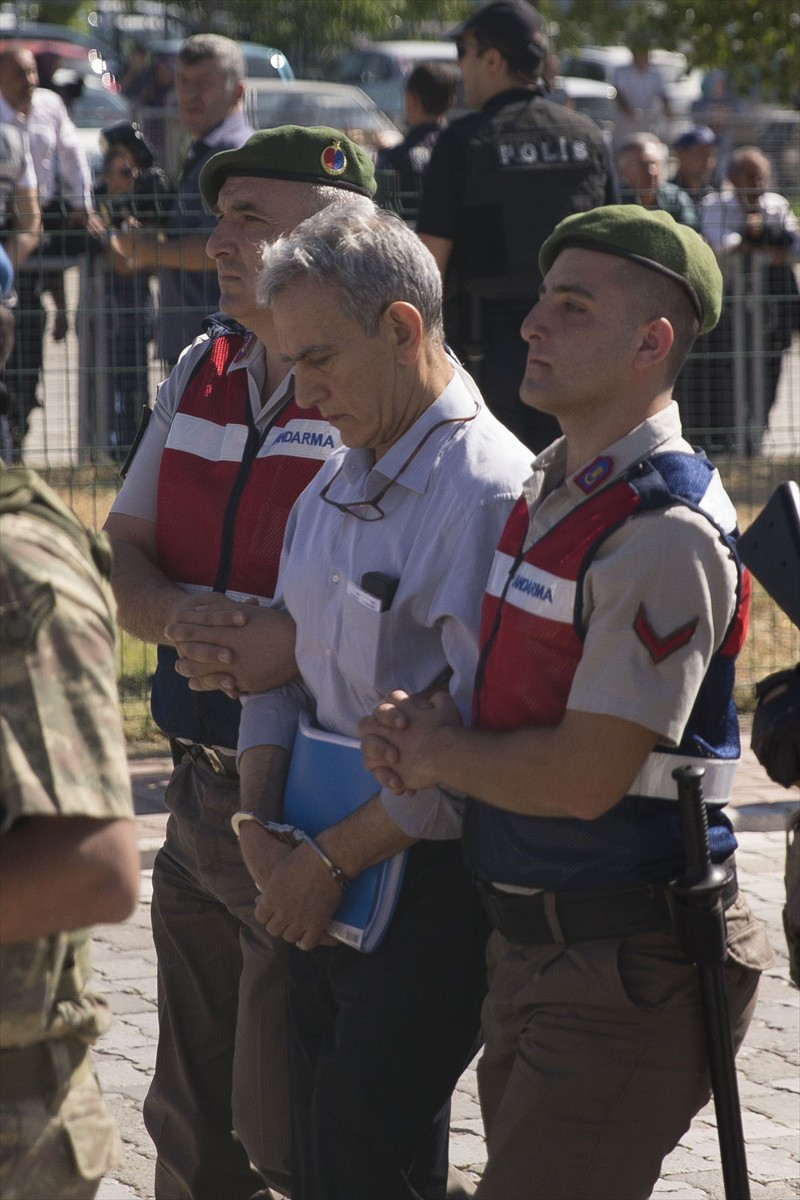 İşte FETÖ'nün sivil imamları Kemal Batmaz en önde getirildi! - Resim: 3