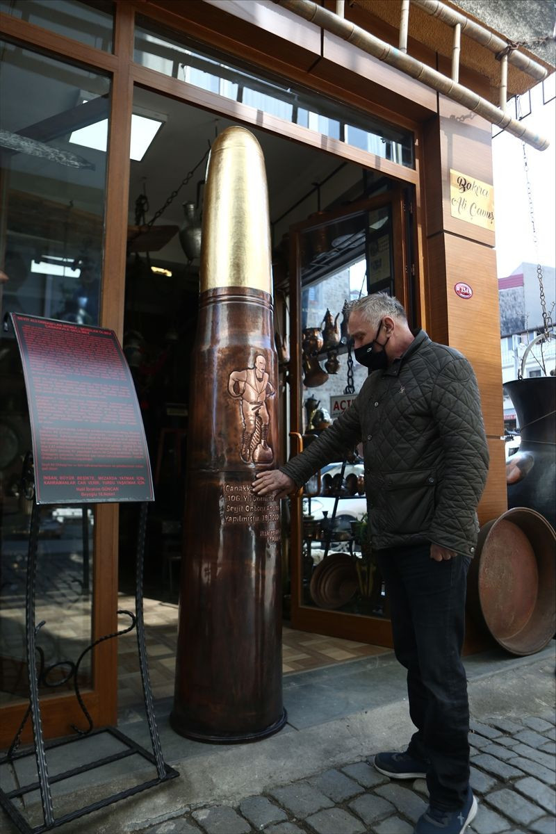 Bakır ustası Ali Çavuş Seyit Onbaşı anısına 2 metre 61 santimetrelik top mermisi yaptı - Resim: 4