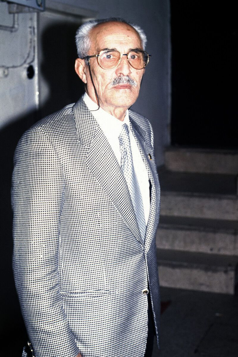 Bülent Ersoy'un babası Fikret Erkoç hayatını kaybetti! Acı haberle dünyası başına yıkıldı - Resim: 3