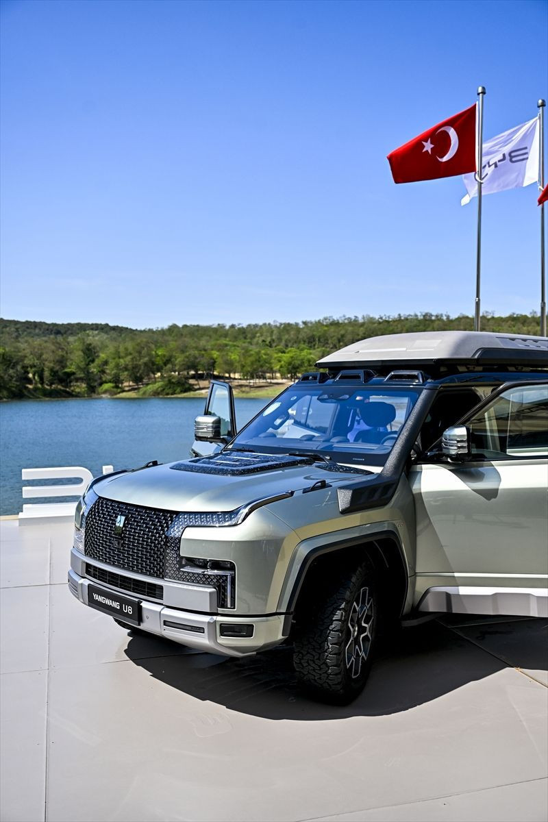 BYD'den süper otomobil! YANGWANG'ın U8 ve U9 modeli olay yarattı, özelliklerine bakın - Resim: 3