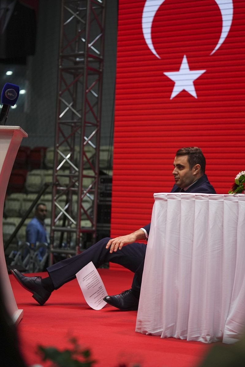 CHP İzmir Kongresi'nde panik anları! Tek aday Çağatay Güç kürsüde fenalaştı - Resim: 4