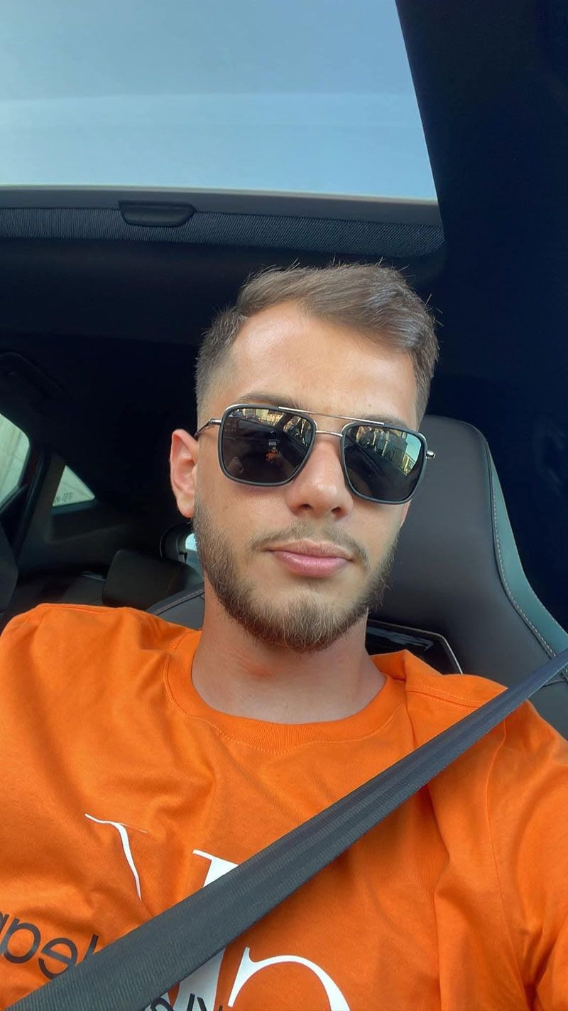 Ayağına bağladığı çapa denize atlayıp intihar etti son anlarını sosyal medyada paylaştı - Resim: 3