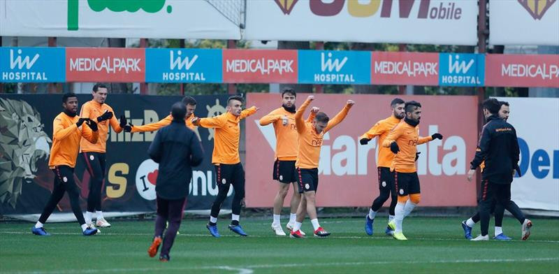 Fatih Terim talimatı verdi! Devre arası öncesi... - Resim: 1