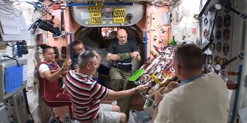 Ter ve idrarı geri dönüştürüp tekrar içiyorlar! - Resim: 2