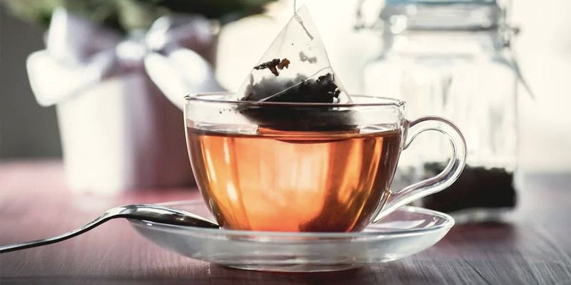 Çaydanlıkta kalan çayı aman dökmeyin! Öyle faydaları var ki hemen kullanın - Resim: 3