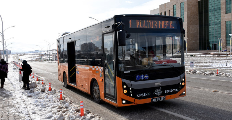 'Git evinde bulaşık yıka' diyenlere inat otobüs şoförü oldu - Resim: 2