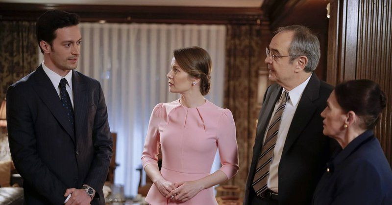 Grinin Elli Tonu'na benzetilen Camdaki Kız dizisini seyirci izlemeyi bıraktı isyan ettiler - Resim: 1