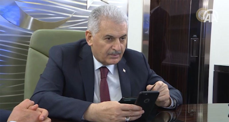 Başbakan uçakta kız istedi! Damat adayı heyecandan... - Resim: 2