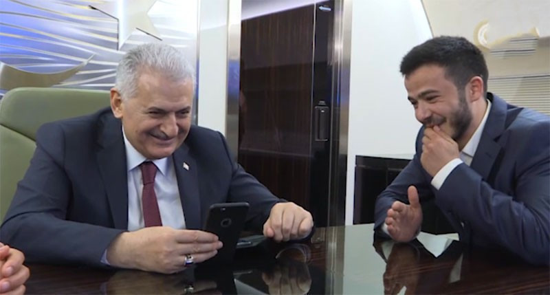 Başbakan uçakta kız istedi! Damat adayı heyecandan... - Resim: 4