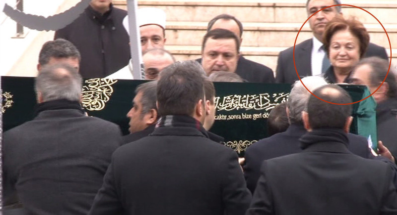Yavuz Yılmaz'ın cenazesindeki sürpriz isimler! Tansu Çiller ve... - Resim: 2