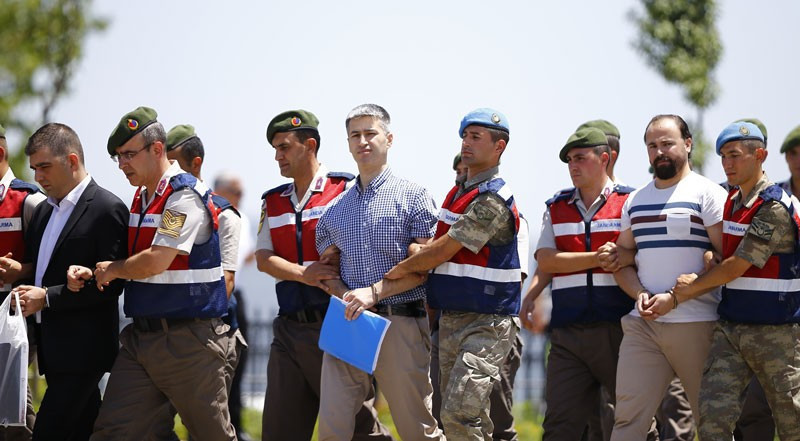 Olay çıkardı böyle getirdiler - Resim: 2