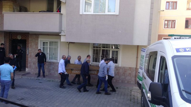 İlişkisine karşı çıkan anne ve babasını öldürdü - Resim: 4