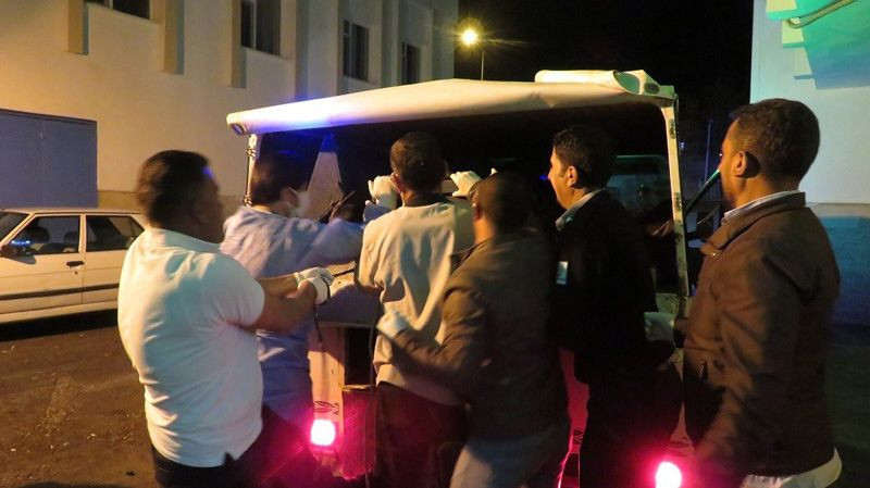 Van'da karlar eriyince köylüler buldu! 9 erkek cesedi ortaya çıktı - Resim: 1